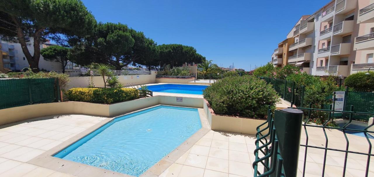 Appartement 1Ere Ligne Vue Port Avec Balcon, Piscine アグド エクステリア 写真